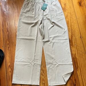 NWT HALARA Beige Wide Leg Pants
